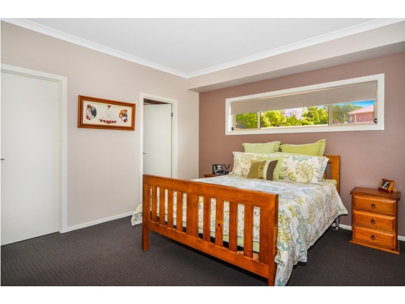 33 Warrigal Street, Nowra NSW 2541