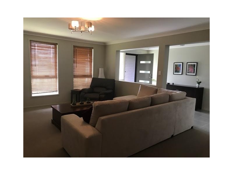 19 Terralla Grove, South Nowra NSW 2541