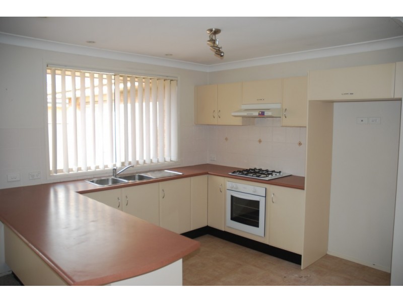 35 Peppermint Drive, Worrigee NSW 2540