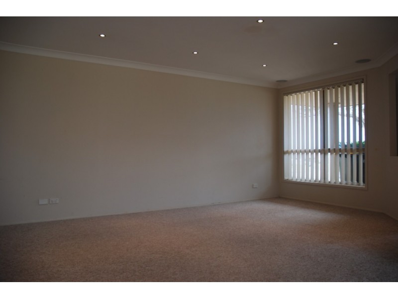 35 Peppermint Drive, Worrigee NSW 2540