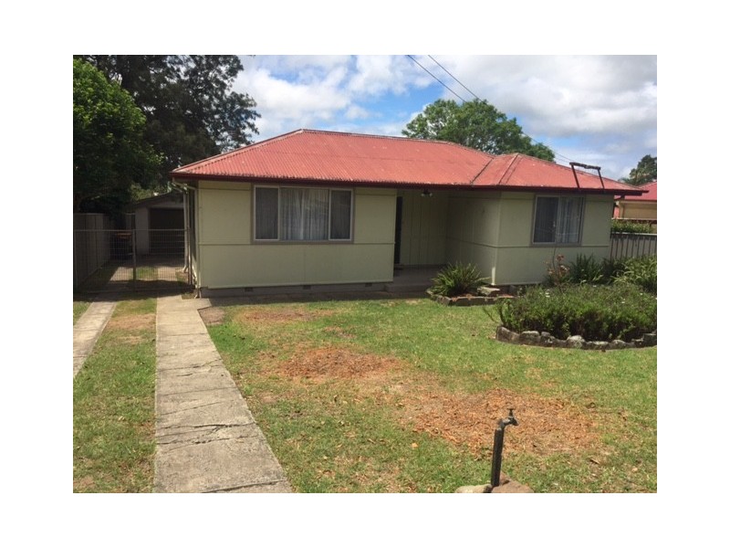 21 Young Avenue, Nowra NSW 2541