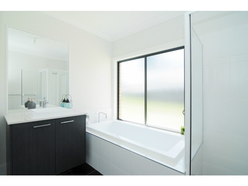 26 Bowerbird Street, South Nowra NSW 2541