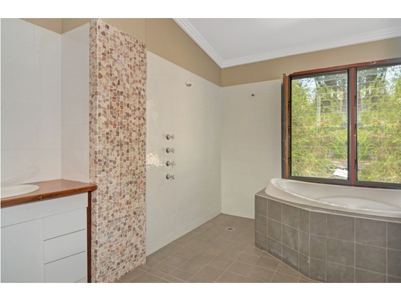 70 Falls Road, Falls Creek NSW 2540