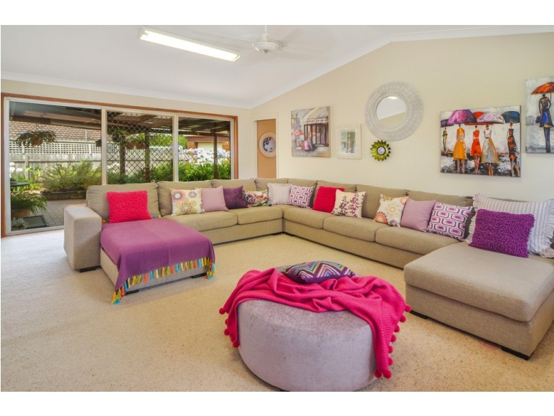 2 Ellis Place, Nowra NSW 2541