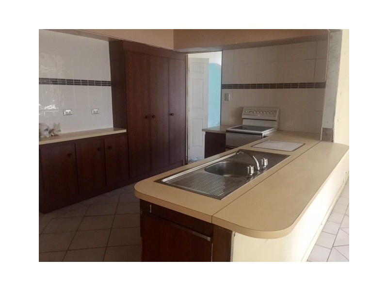 6 Hollands Road, Nowra NSW 2541