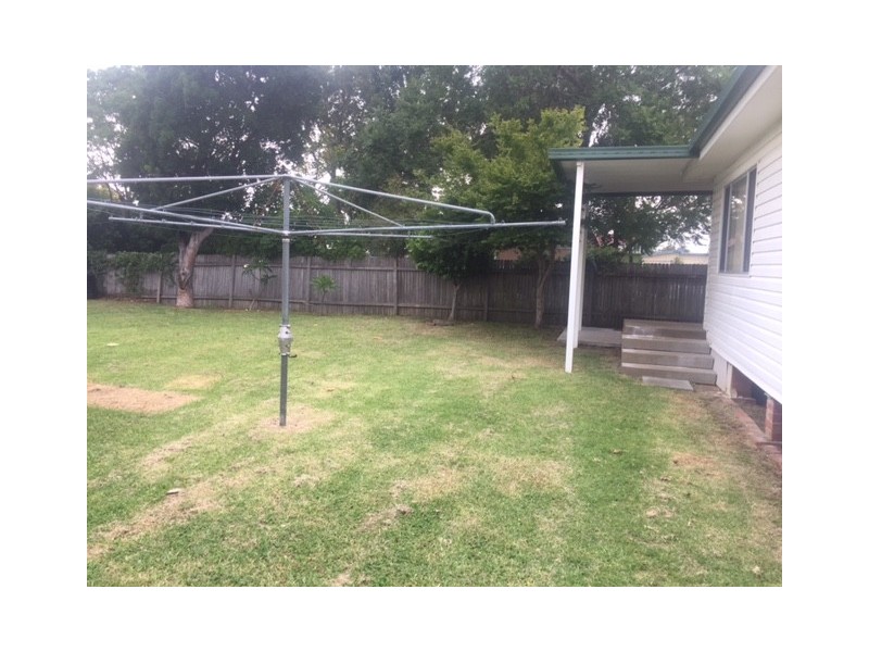 6 Hollands Road, Nowra NSW 2541