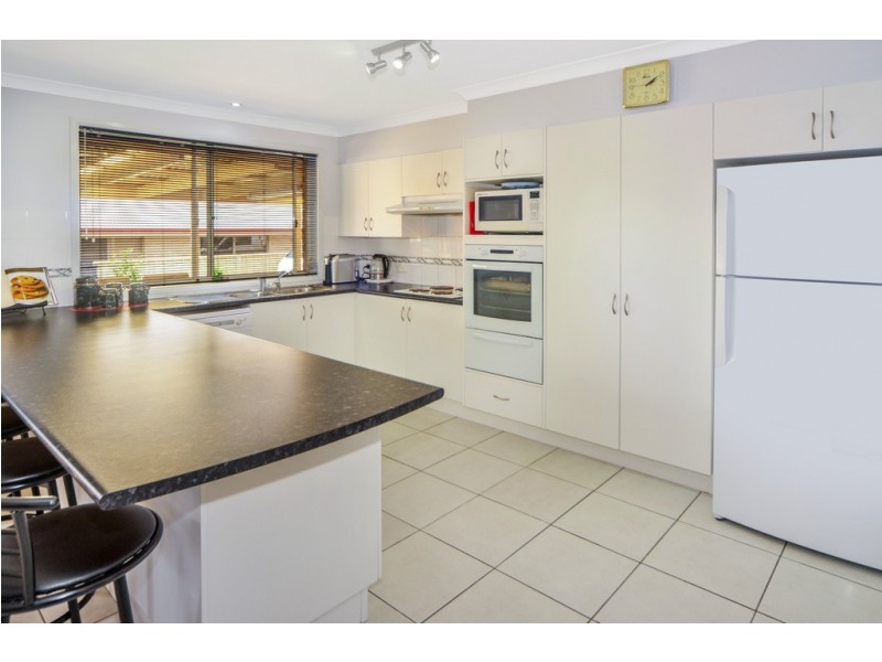 18 Carrington Park Drive, Nowra NSW 2541