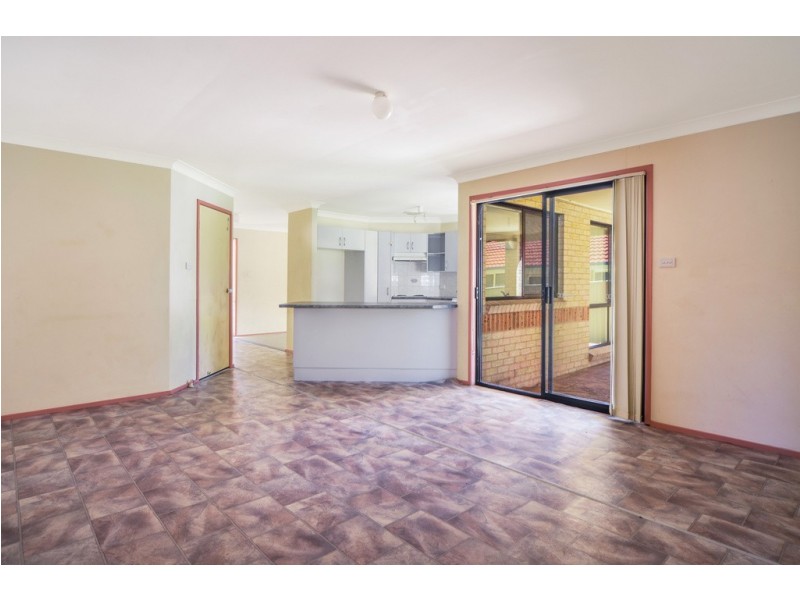 12 Olympic Drive, West Nowra NSW 2541