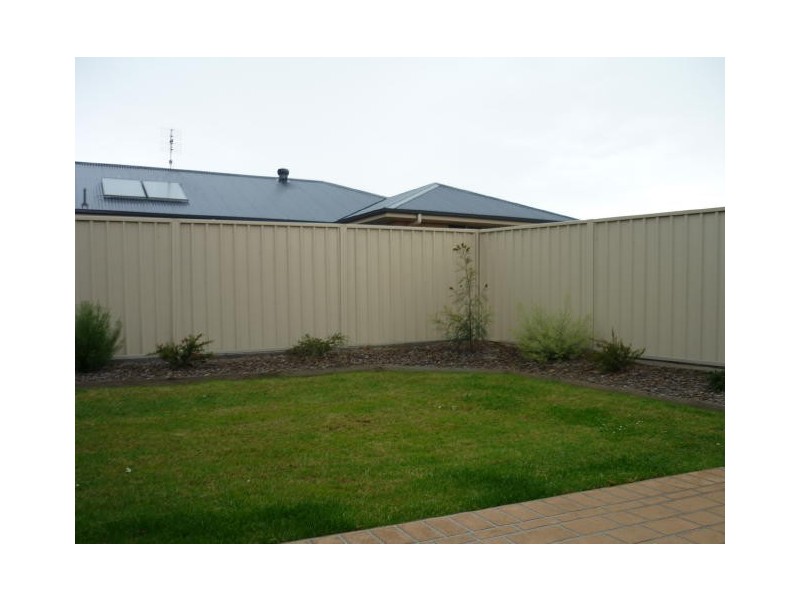 2 Palm Lily Close, Worrigee NSW 2540