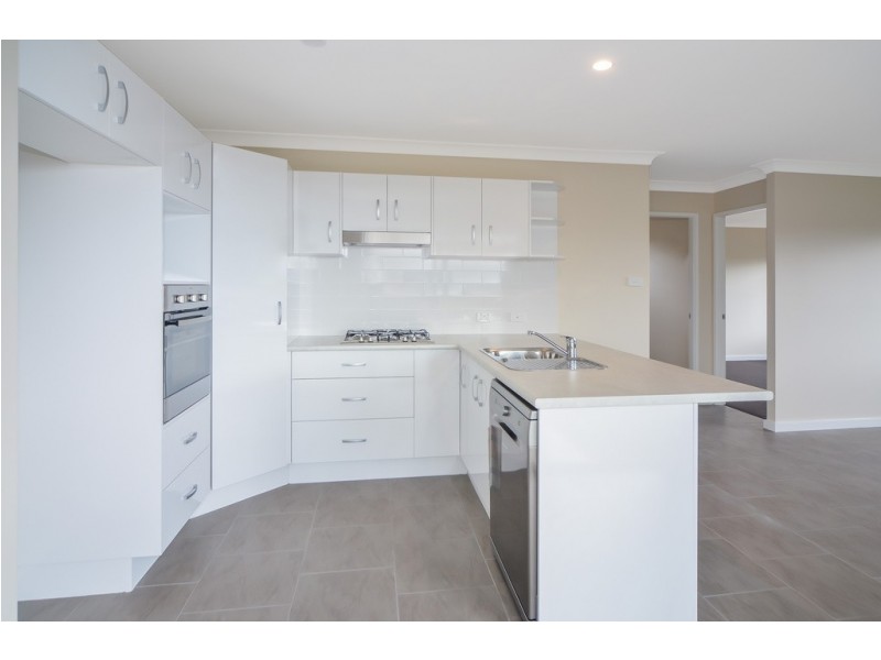 3/17 Banool Circuit, Bomaderry NSW 2541