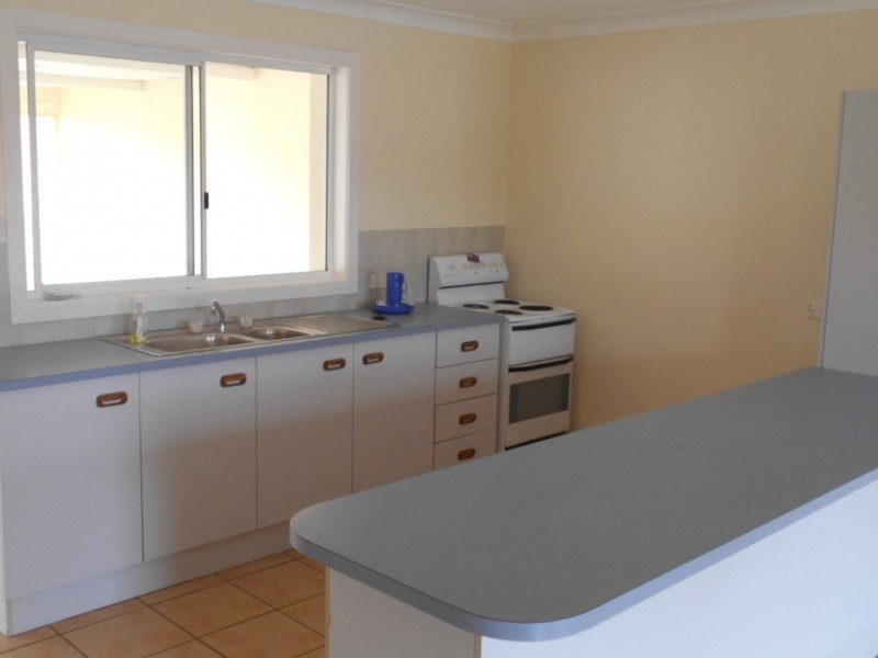 5 Cotton Palm Close, North Nowra NSW 2541