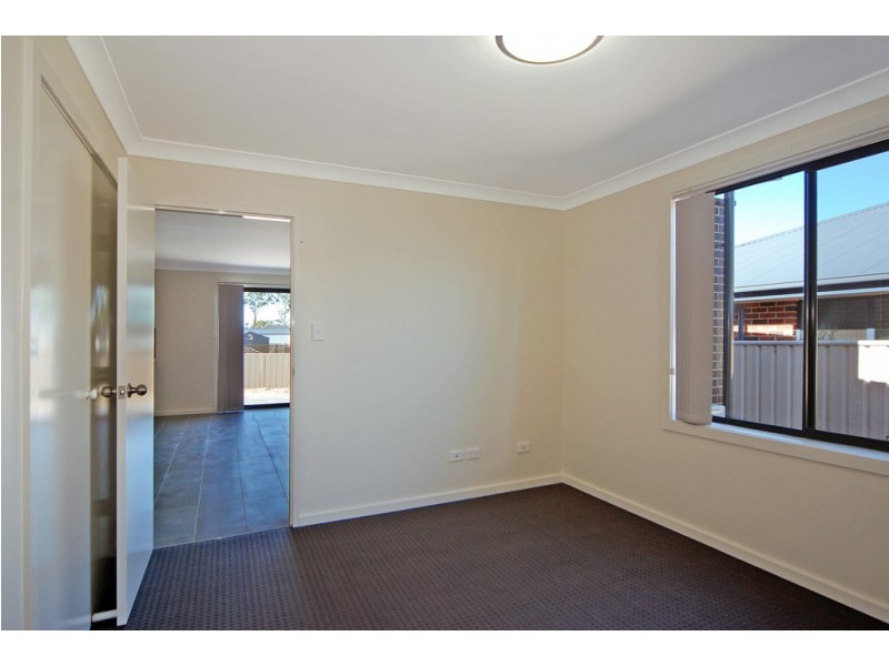 1a Mintbush Crescent, Worrigee NSW 2540