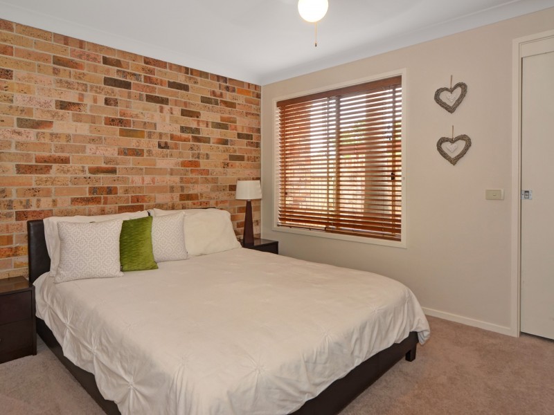 2 Clarke Avenue, North Nowra NSW 2541