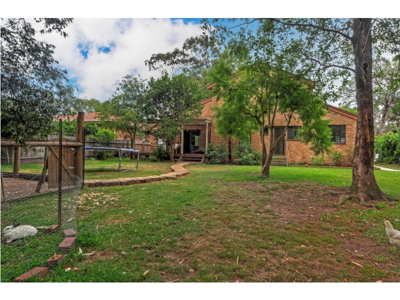 18 Cocos Palm Drive, Bomaderry NSW 2541