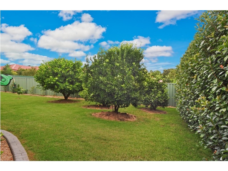 14 Appleberry Close, Bomaderry NSW 2541