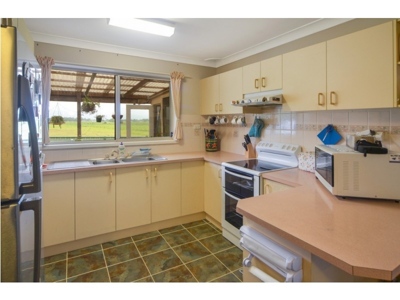 29 Amalfi Crescent, Nowra NSW 2541