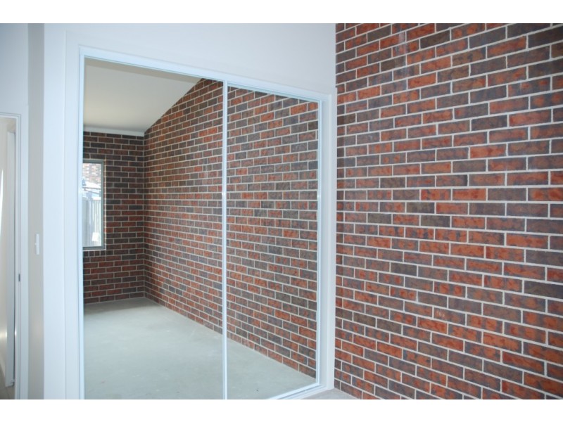 16/49 Brinawarr Street, Bomaderry NSW 2541