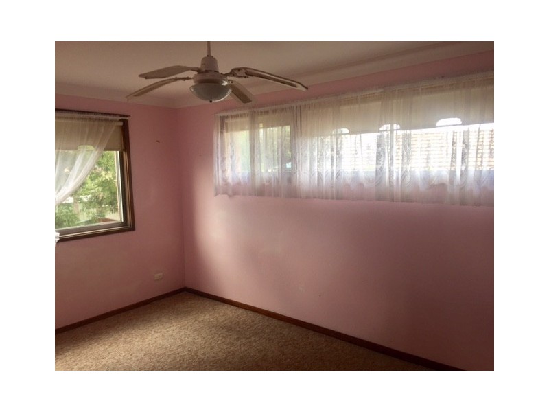 2/18 McDonald Avenue, Nowra NSW 2541