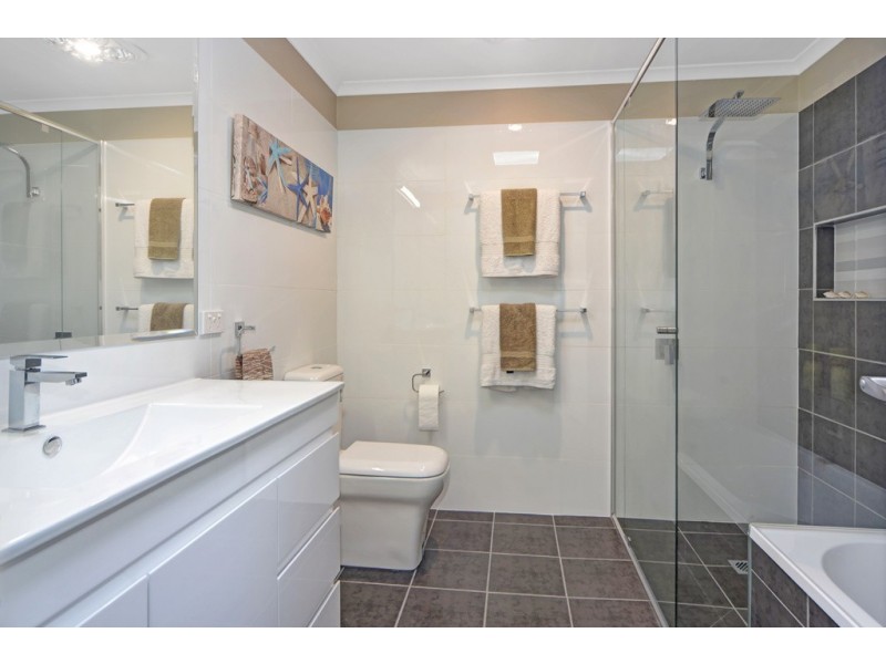 43 Page Avenue, North Nowra NSW 2541