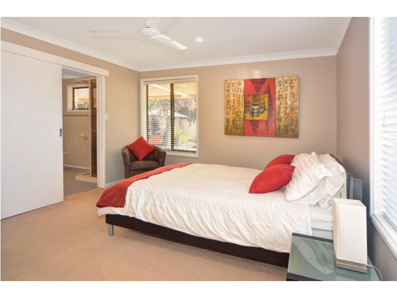 43 Page Avenue, North Nowra NSW 2541