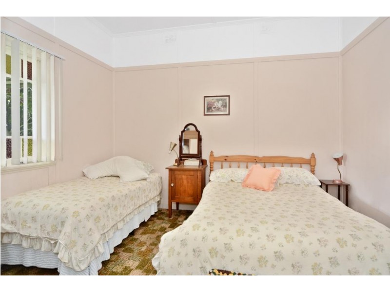 128 Plunkett Street, Nowra NSW 2541