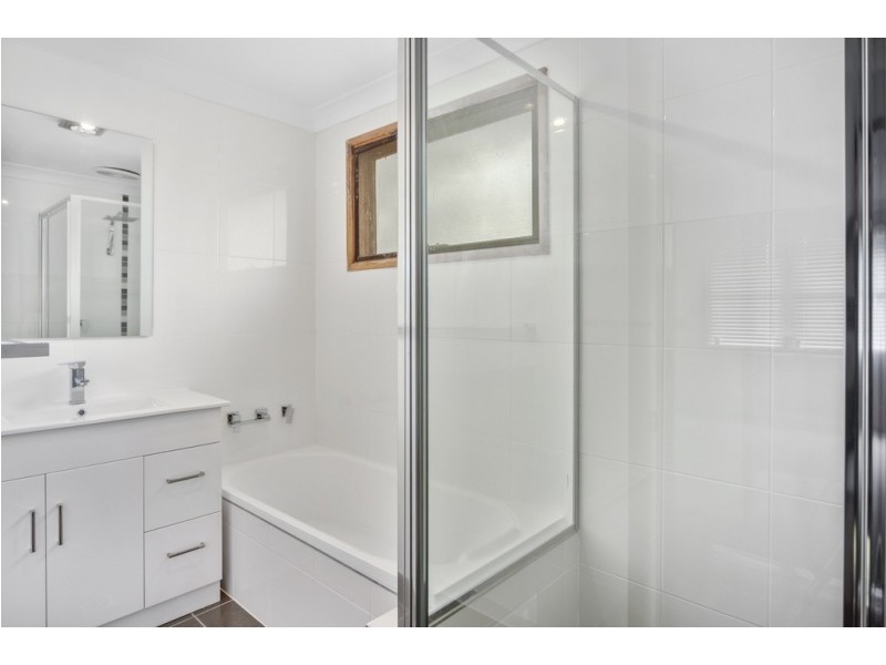13 Edwards Avenue, Bomaderry NSW 2541