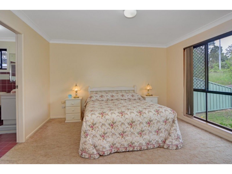 15 Elder Crescent, Nowra NSW 2541