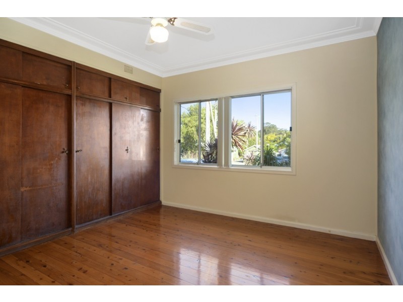 87 Albert Street, Nowra NSW 2541