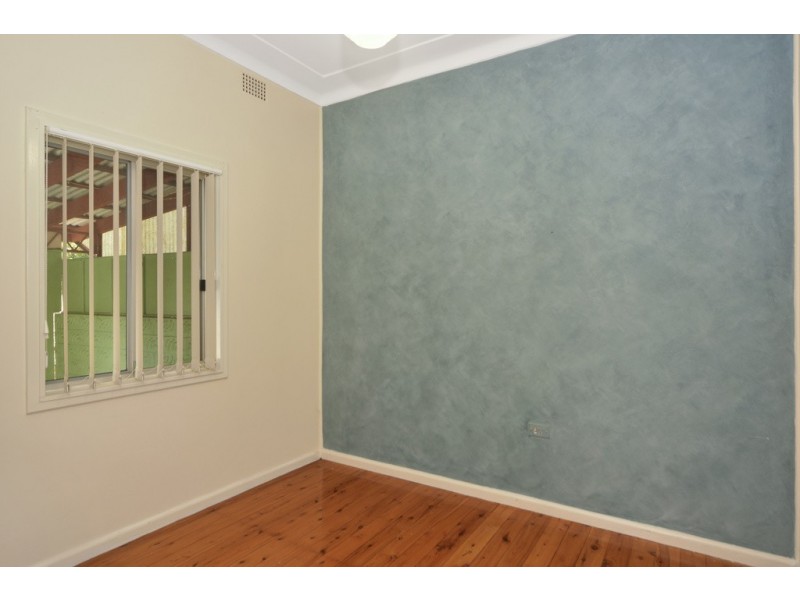 87 Albert Street, Nowra NSW 2541