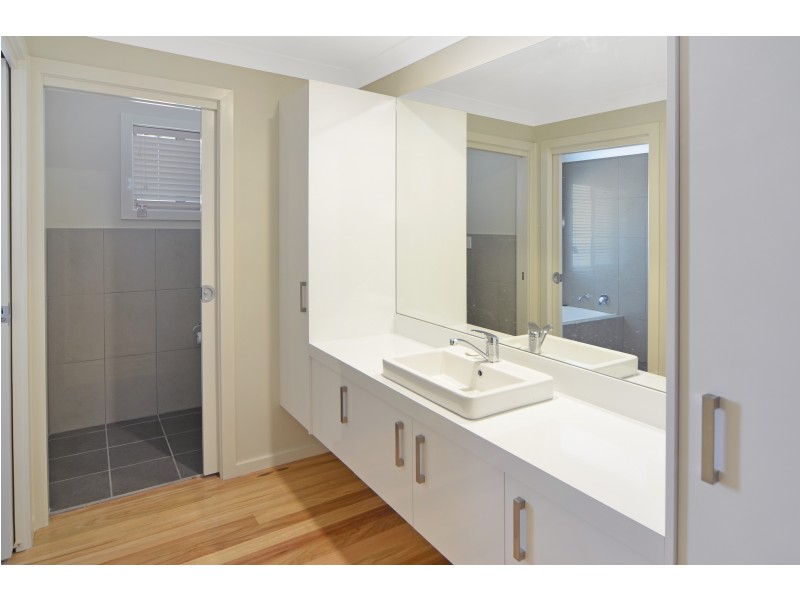 24 Fantail Street, South Nowra NSW 2541