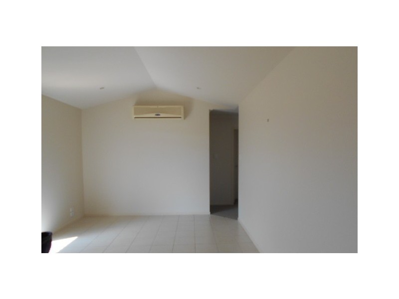 4/35 Sophia Road, Worrigee NSW 2540