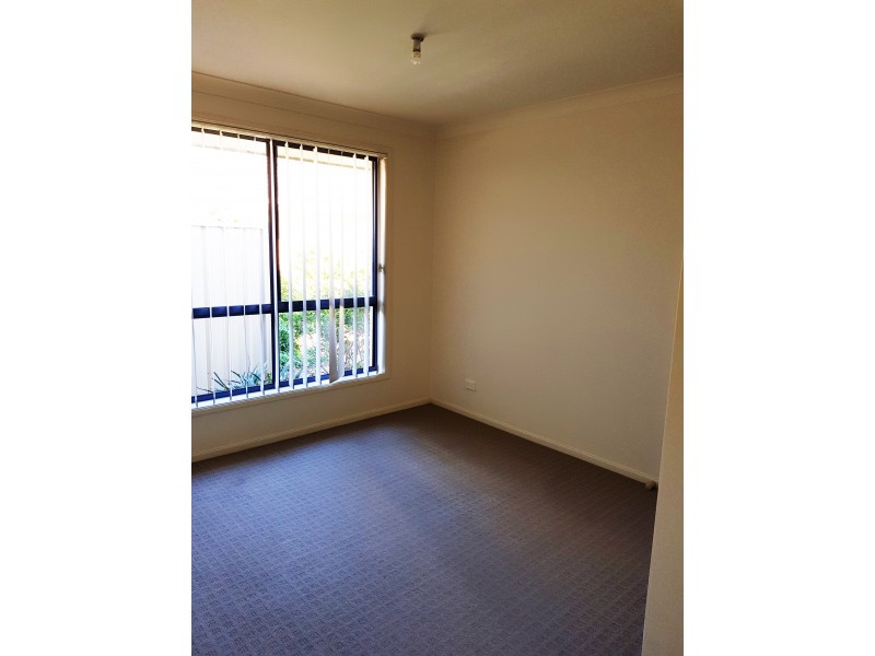 4/35 Sophia Road, Worrigee NSW 2540
