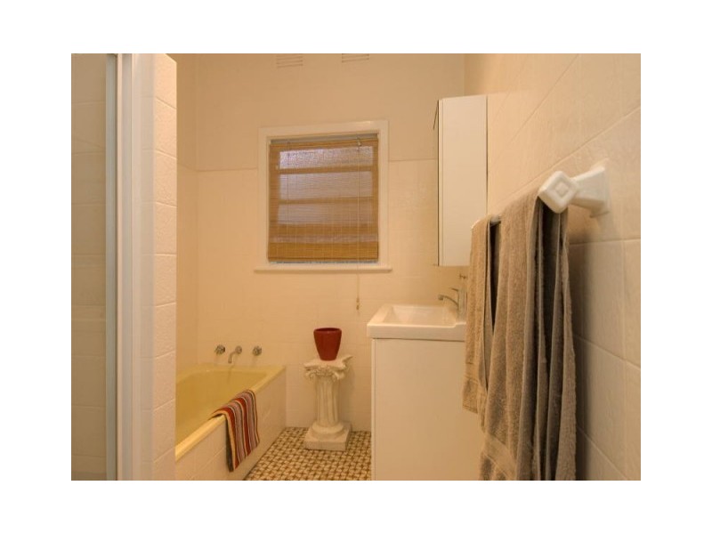107 East Street, Nowra NSW 2541