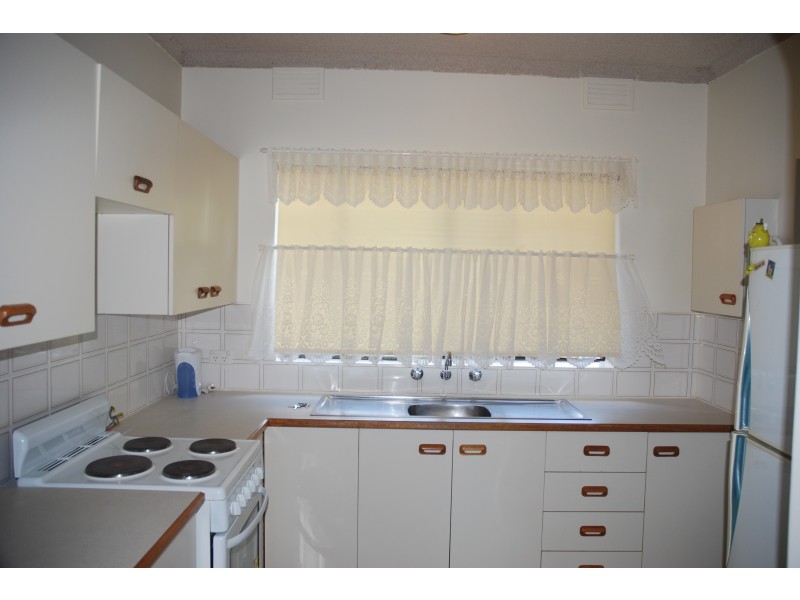 2/91 Moss Street, Nowra NSW 2541