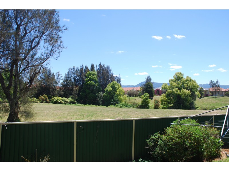 2/91 Moss Street, Nowra NSW 2541