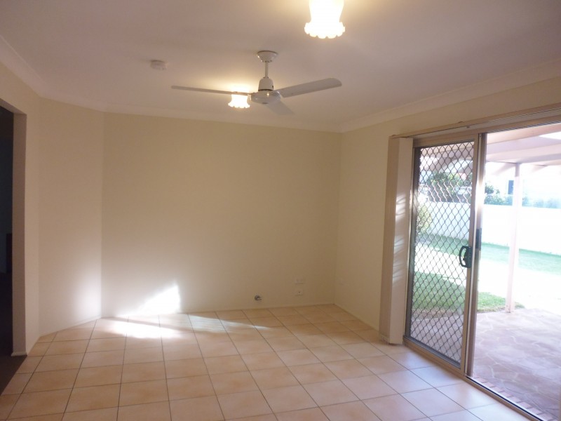 15 St James Crescent, Worrigee NSW 2540