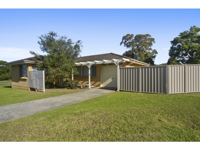 1 Farrar Drive, North Nowra NSW 2541