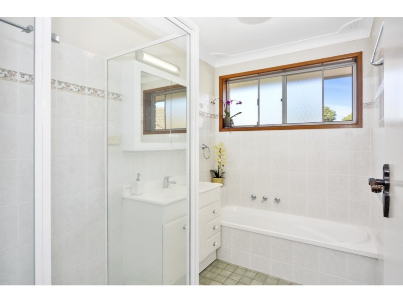 1 Farrar Drive, North Nowra NSW 2541