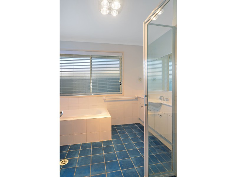 6 Golden Ash Close, Worrigee NSW 2540