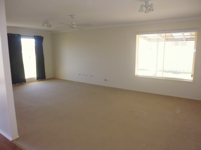 6 Golden Ash Close, Worrigee NSW 2540