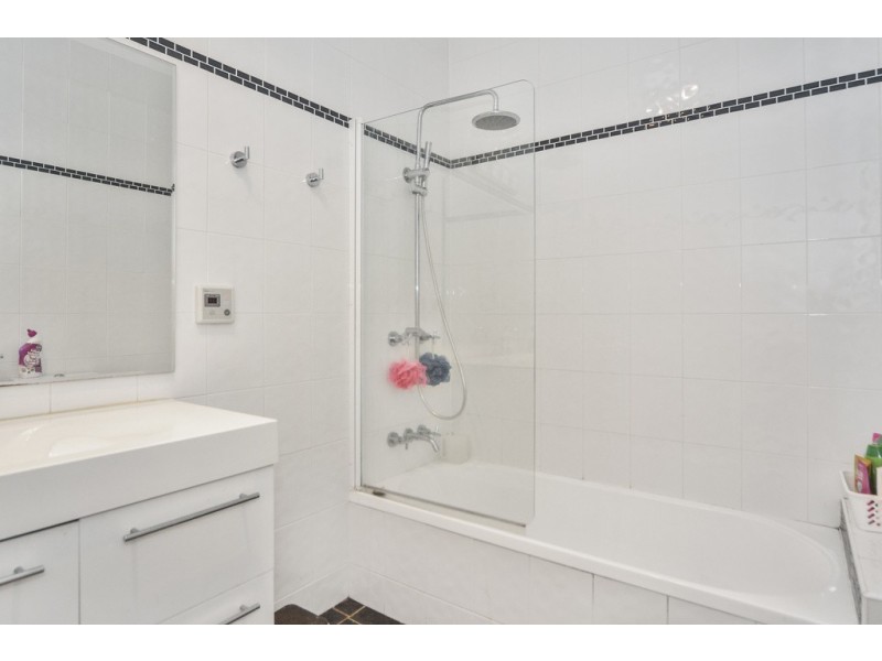 4 Jervis Street, Nowra NSW 2541