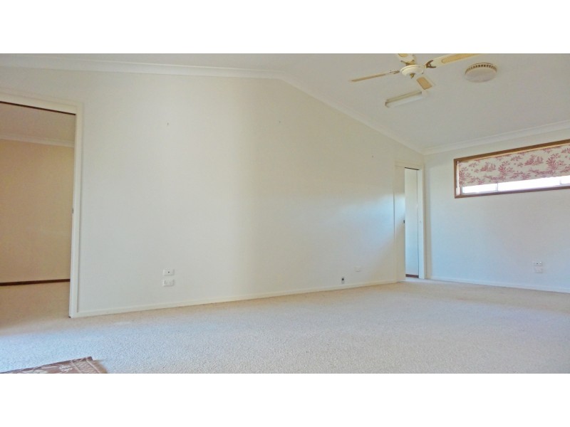 2 Ellis Place, Nowra NSW 2541