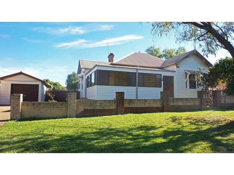 33 Coomea Street, Bomaderry NSW 2541