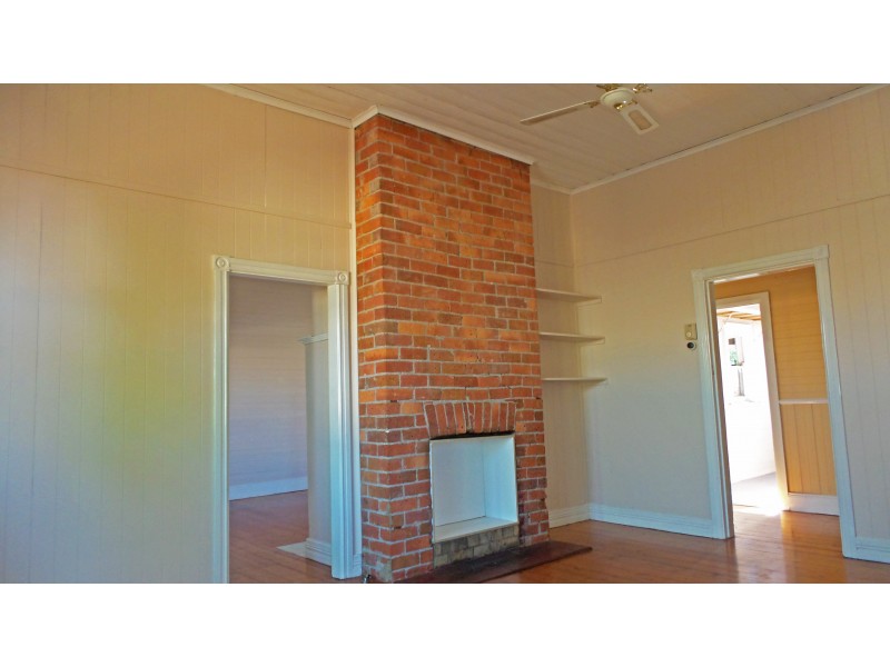 33 Coomea Street, Bomaderry NSW 2541