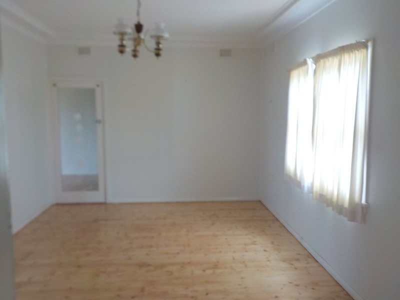 11 Osborne Street, Nowra NSW 2541