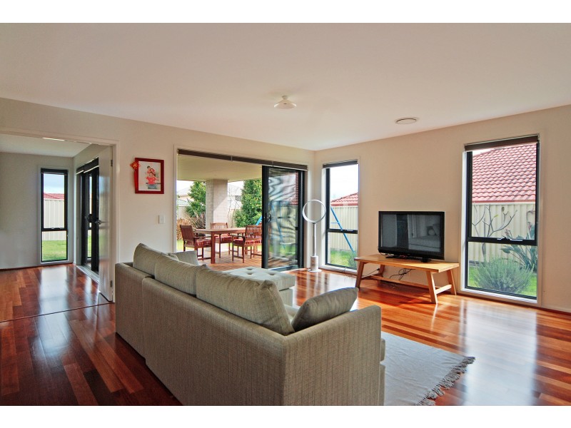 12 Myall Close, Nowra NSW 2541