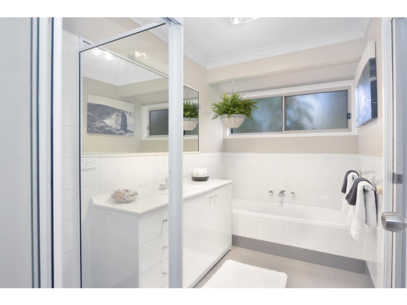 12/33 Lynburn Avenue, Bomaderry NSW 2541