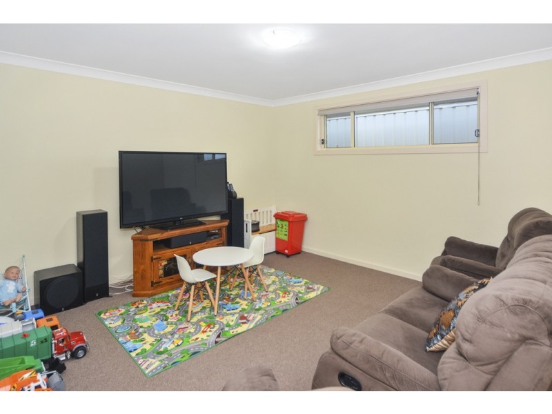 16 Royal Street, Worrigee NSW 2540