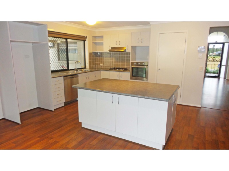 8 Regelia Parade, Worrigee NSW 2540