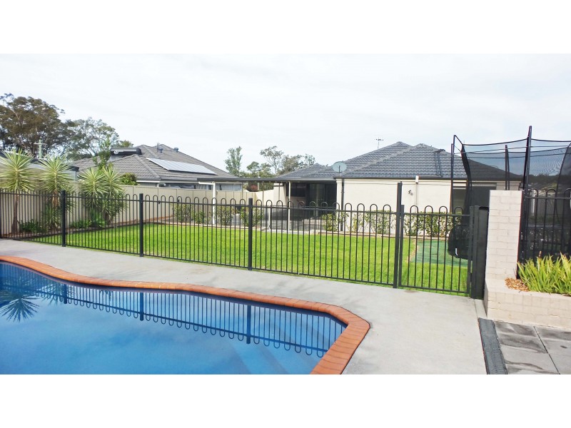 8 Regelia Parade, Worrigee NSW 2540